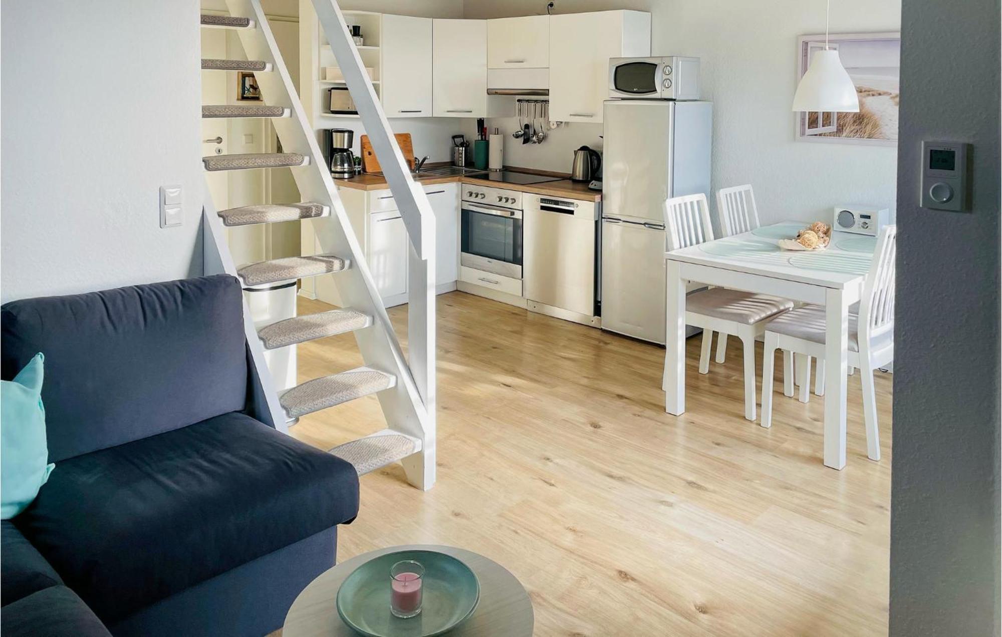 Cozy Apartment In Friedrichskoog With Kitchen Exteriör bild